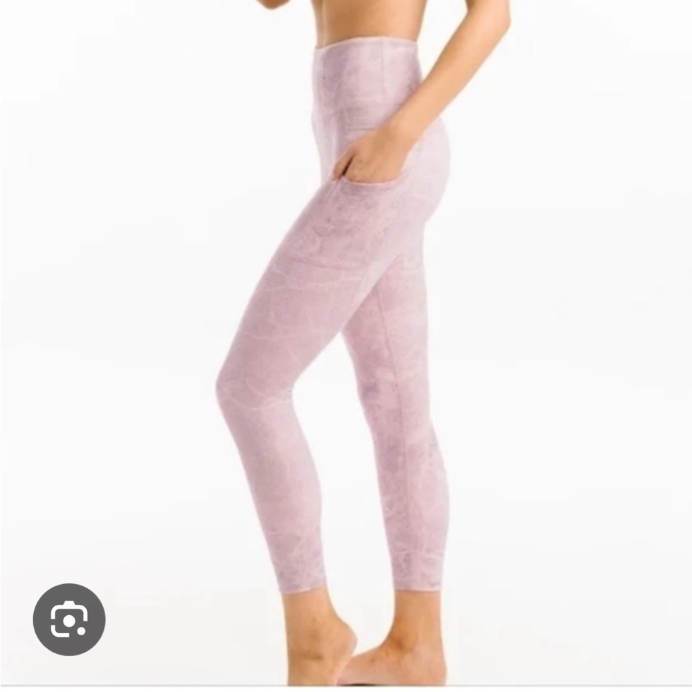 ZYIA pink digital granite 7/8 leggings with pockets